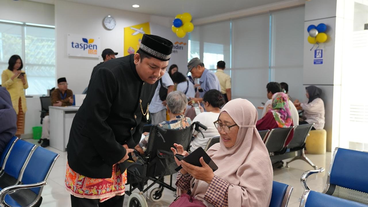 Direksi Taspen Sambangi Langsung Pensiunan di Hari Pelanggan Nasional 2026