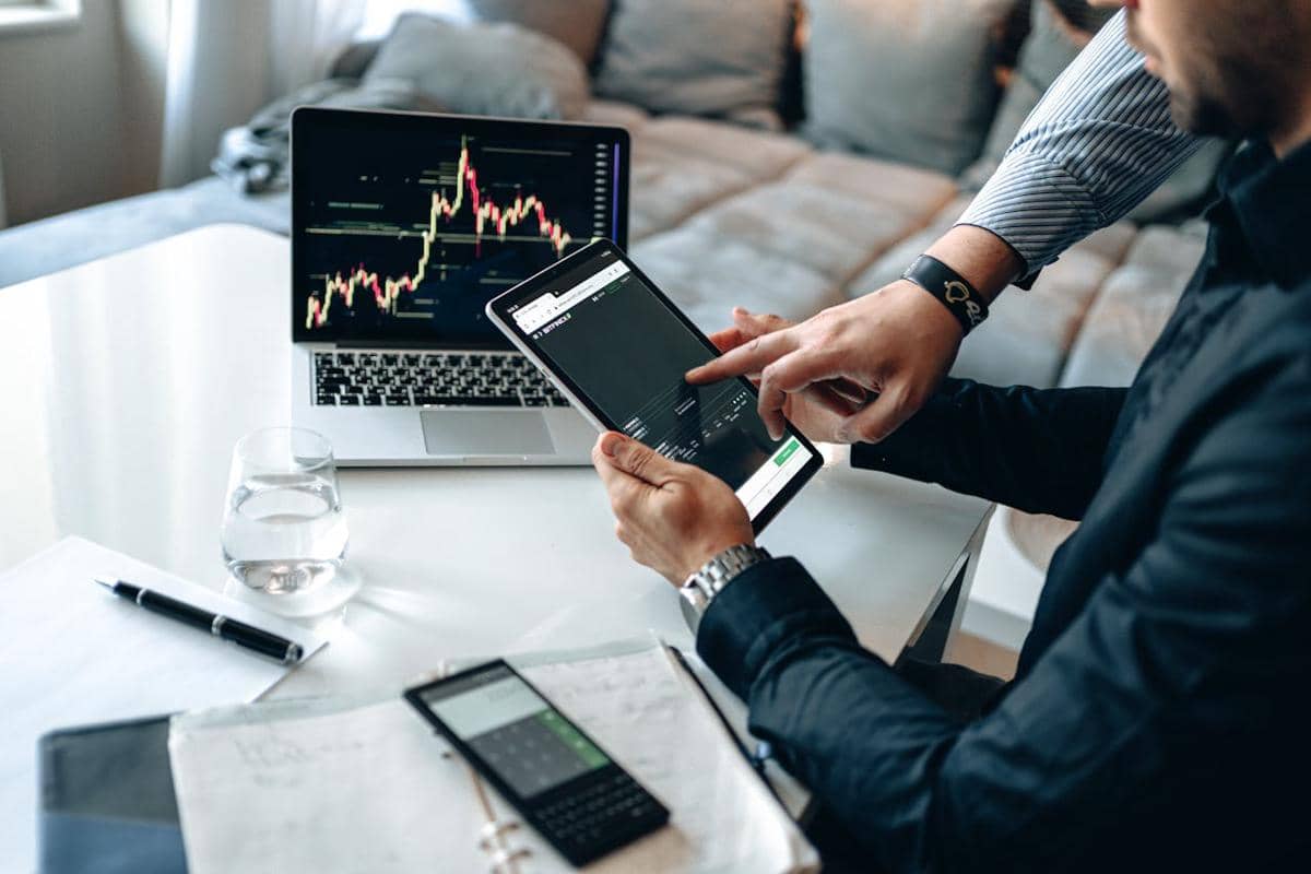 5 Mitos Analisis Teknikal Saham yang Wajib Diketahui Sebelum Membeli