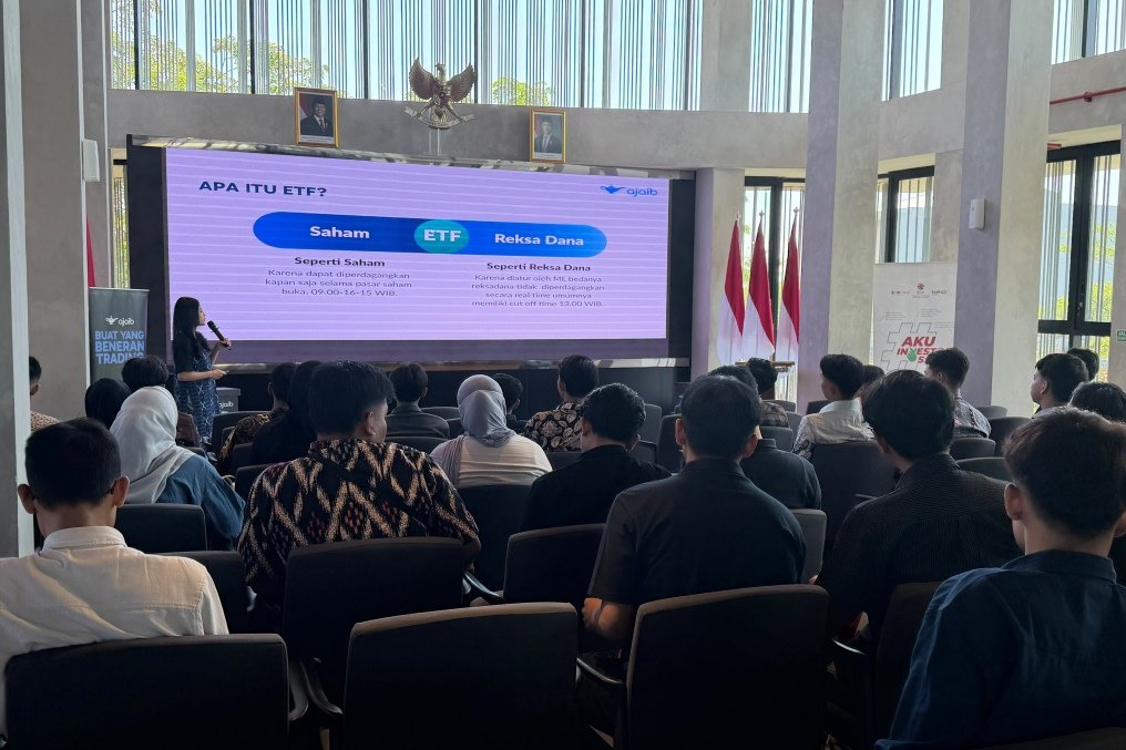 Ajaib Kenalkan Instrumen ETF di Sekolah Pasar Modal BEI Surabaya